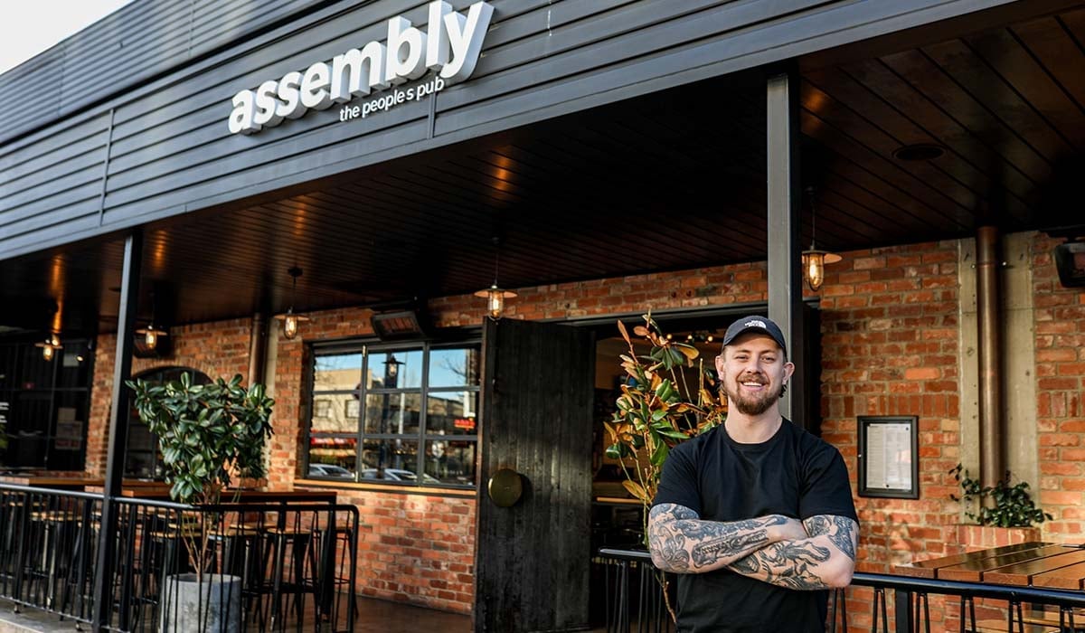 Oscar Wright at Assembley, The Peoples Pub